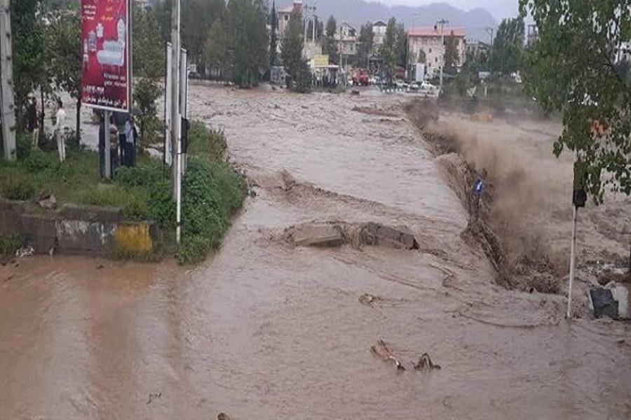تداوم خدمت‌رسانی صنعت آب و برق در سیلاب اخیر